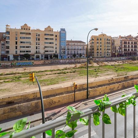 Central And Beautiful Apartment - Free Parking Málaga Esterno foto