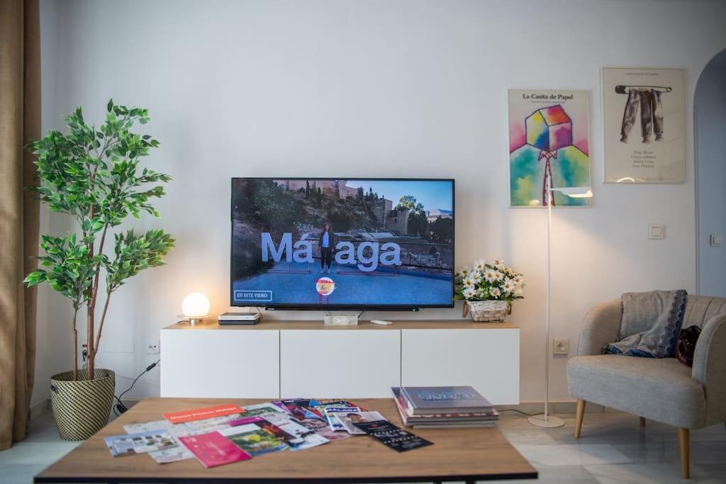 Central And Beautiful Apartment - Free Parking Málaga Esterno foto